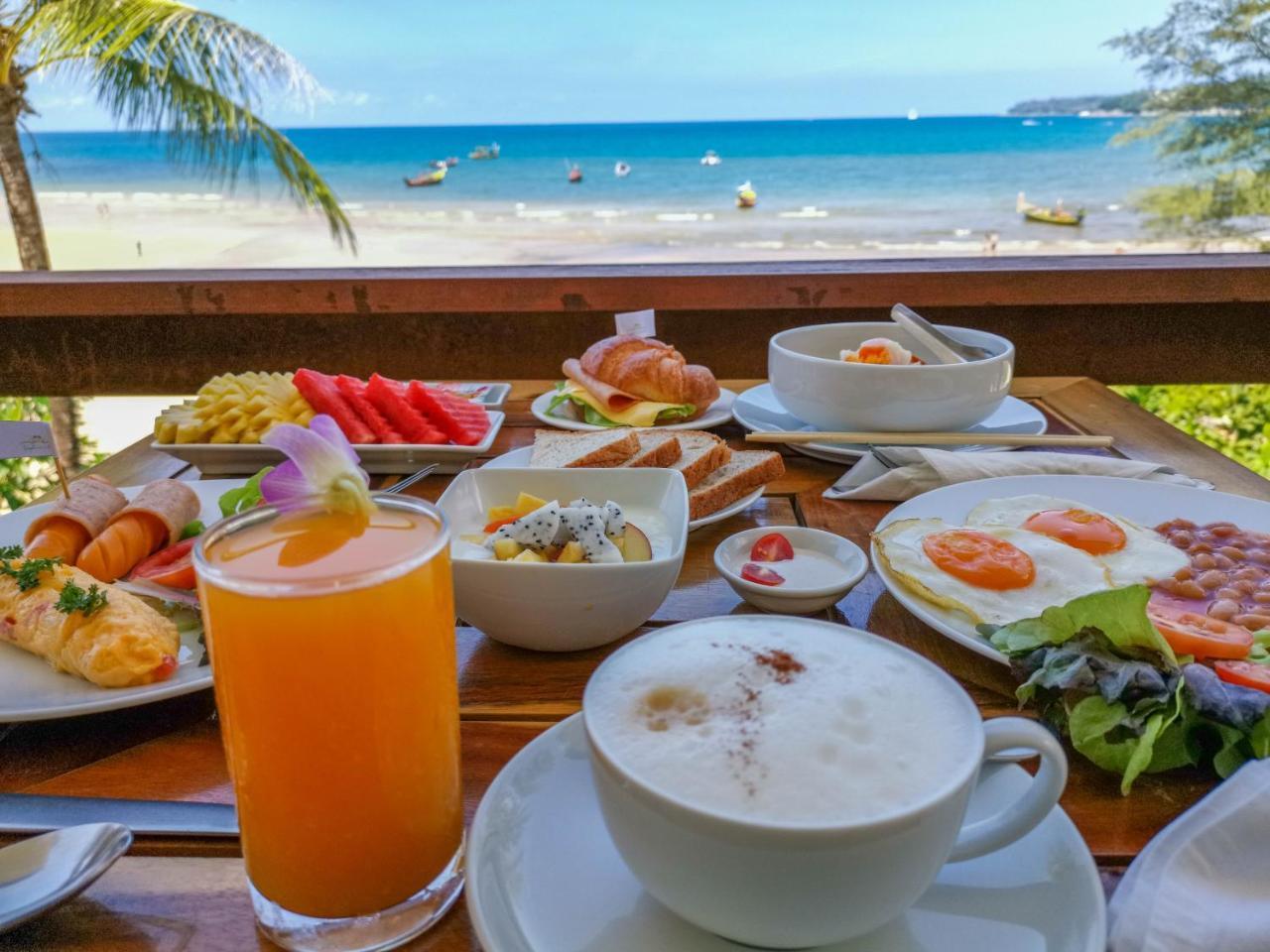 Layalina Hotel Kamala Beach Esterno foto